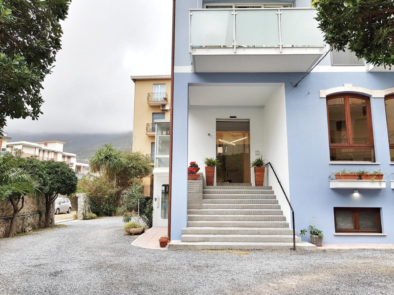 Residence Argentina R.T.A. Spotorno Exterior foto
