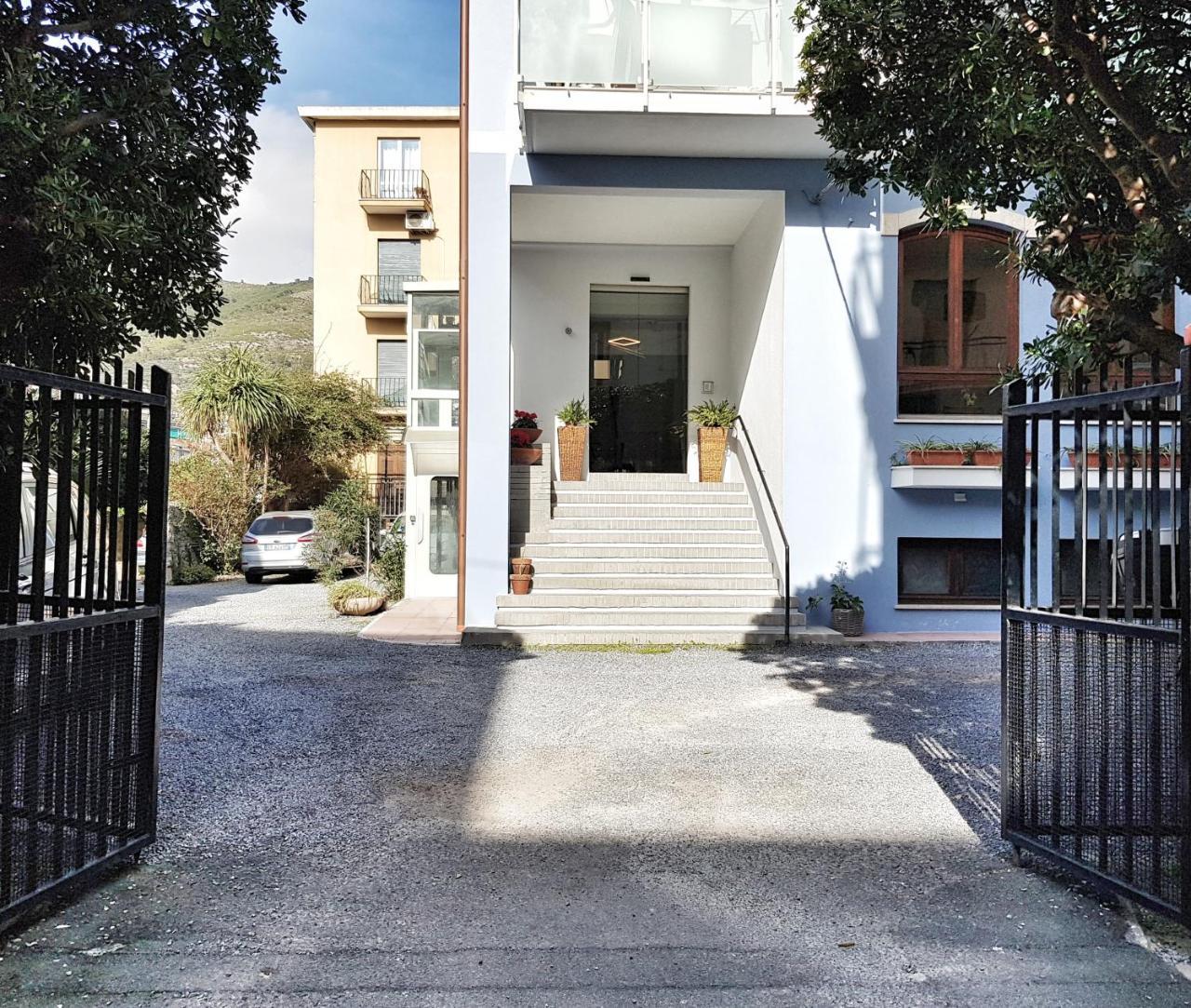 Residence Argentina R.T.A. Spotorno Exterior foto